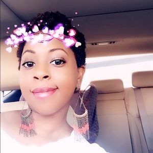 Meet your Posher, Nikki